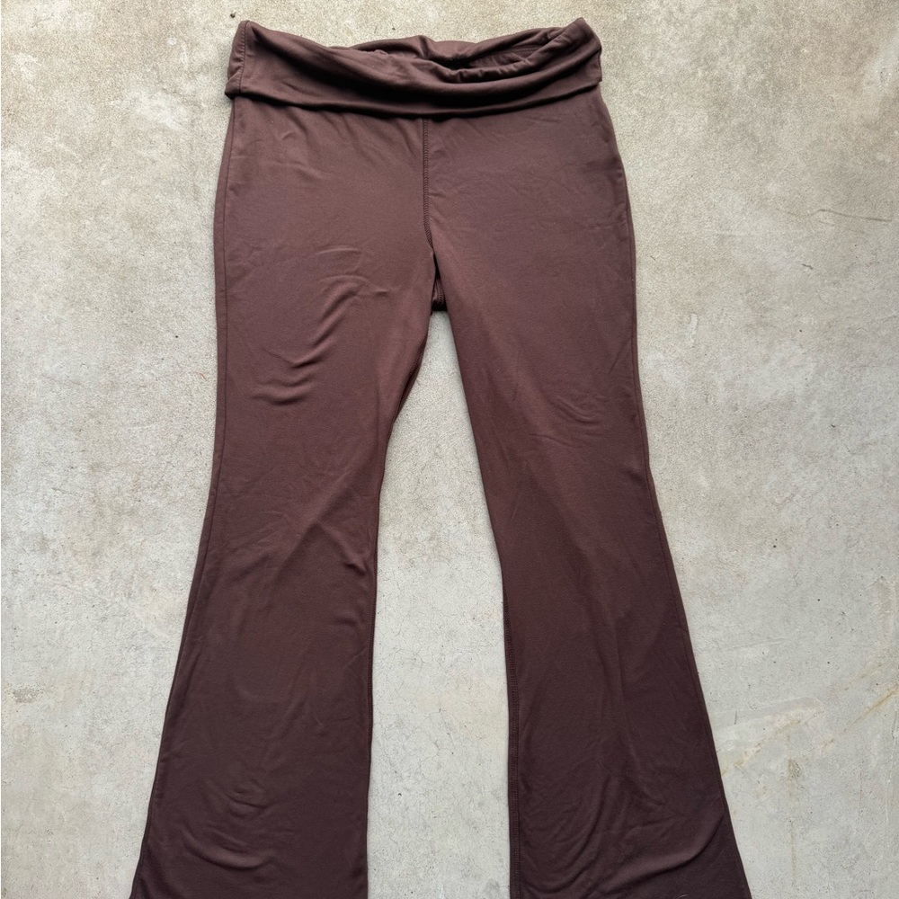 Women's vine and valley yoga pants